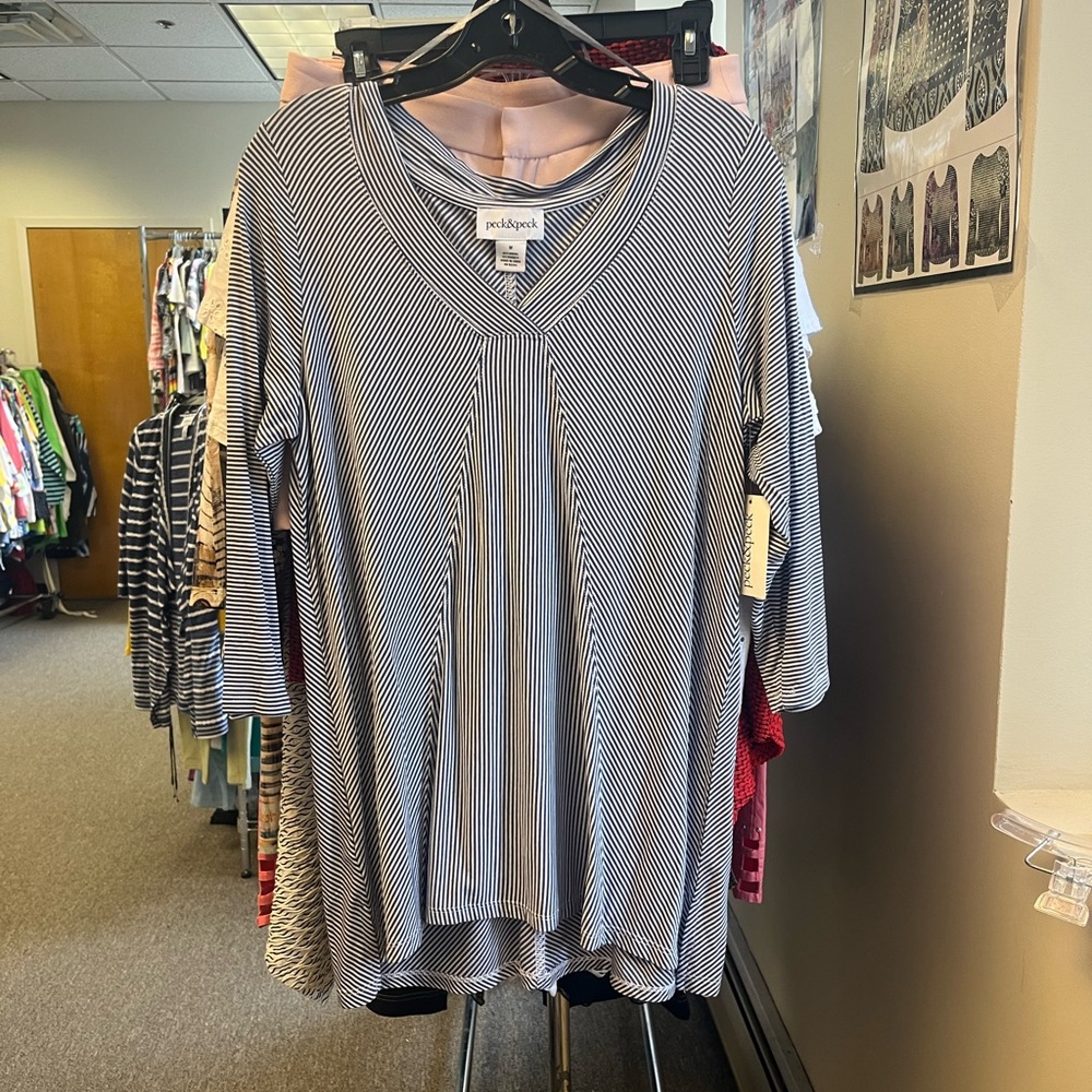 Peck & Peck Women's Striped Tunic - Black and White